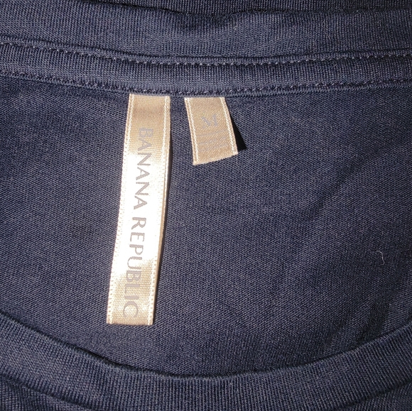 Banana Republic Tshirt Size M Blue/Red - Picture 4 of 9